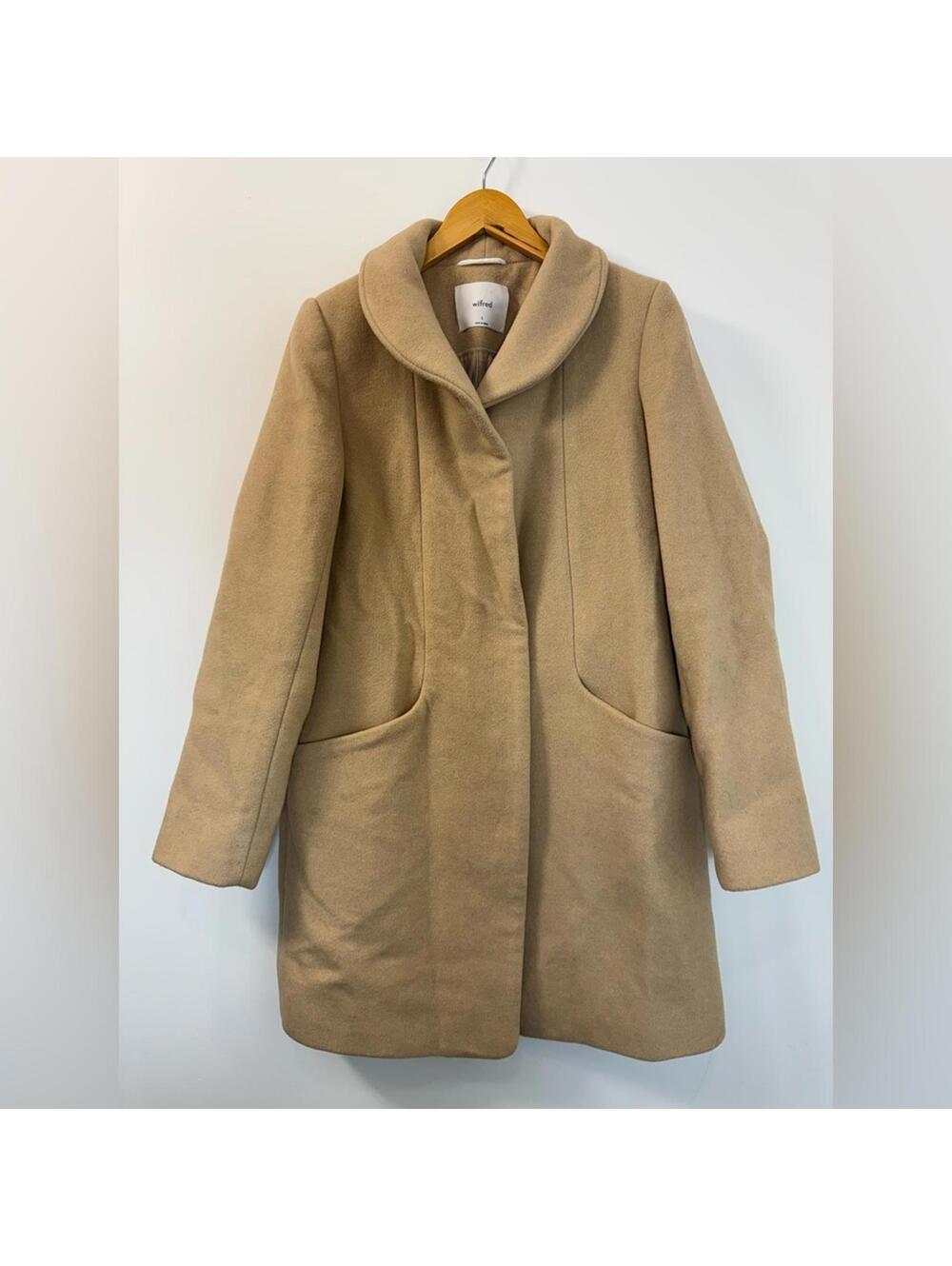 Aritzia Wilfred Cocoon Coat - Picture 2 of 9